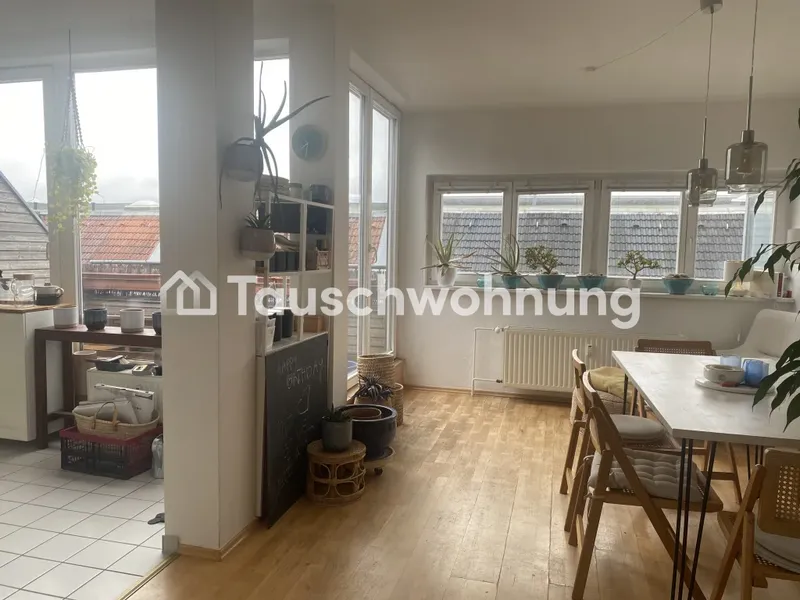 Tauschwohnung: Helle, ruhige Dachgeschosswohnung mit Aufzug in Fhain — photo 1